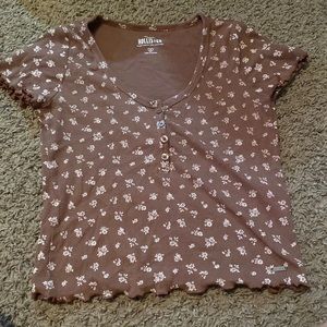 Brown Hollister t-shirt